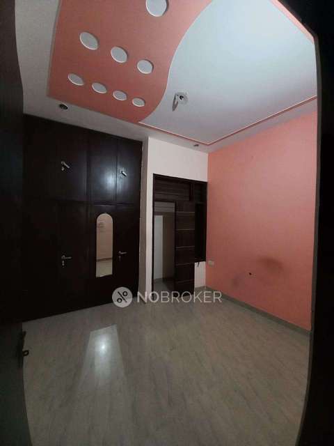 1 BHK House for Rent  In Sector 7