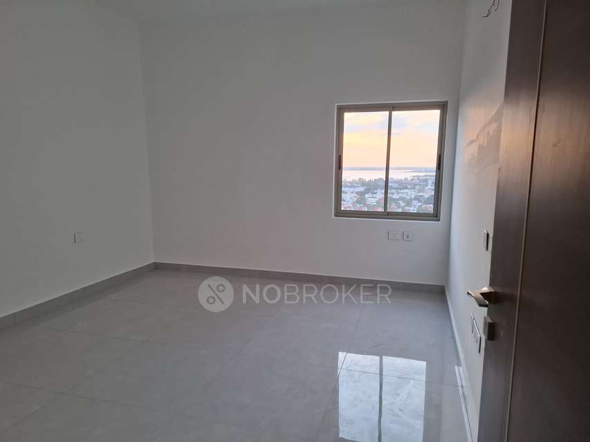 3 BHK Flat In Hallmark Treasor For Sale  In Gandipet