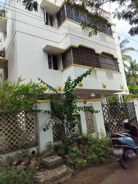 2 BHK Flat In Honey Comb Apartment For Sale  In Thaiyur