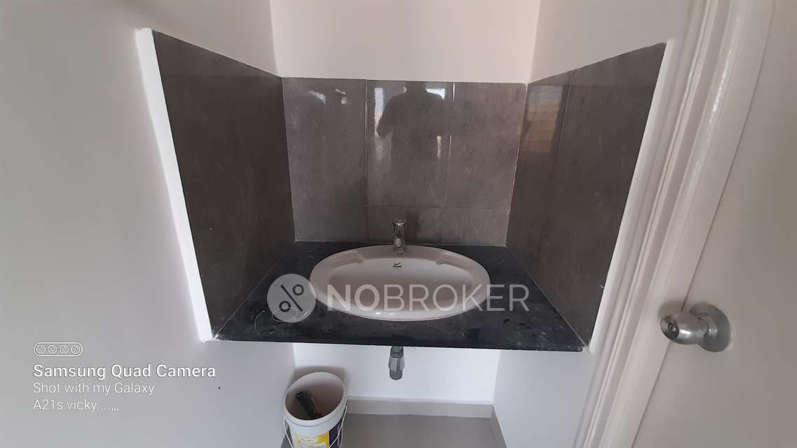 2 BHK Flat In Downtown Beryl for Rent  In Kharadi