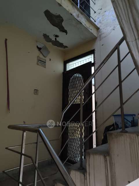 3 BHK Flat For Sale  In Dwarka