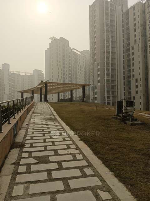 3 BHK Flat In Unitech Horizon For Sale  In Sector Pi I  Ii