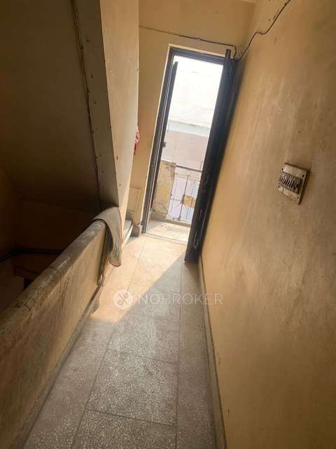 2 BHK Flat In Standalone Building  For Sale  In Shahdara