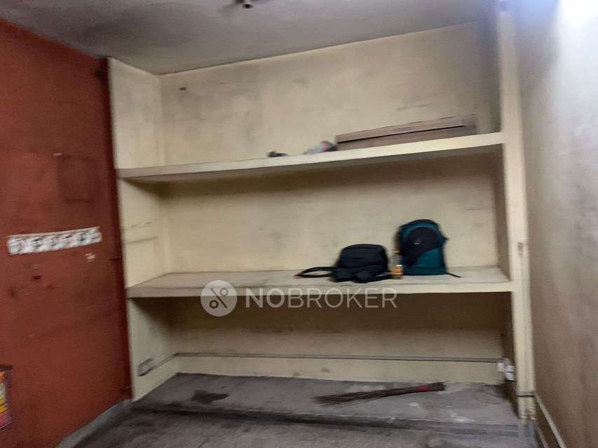 2 BHK Flat In Standalone Building  For Sale  In Shahdara