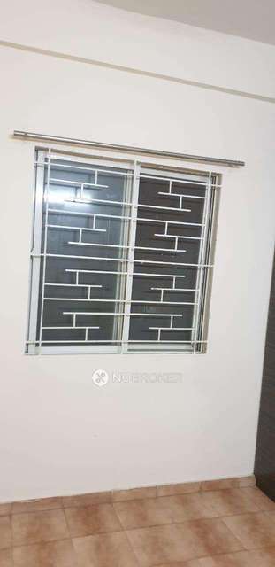 2 BHK Flat In Paramount Avenue For Sale  In Nagaram