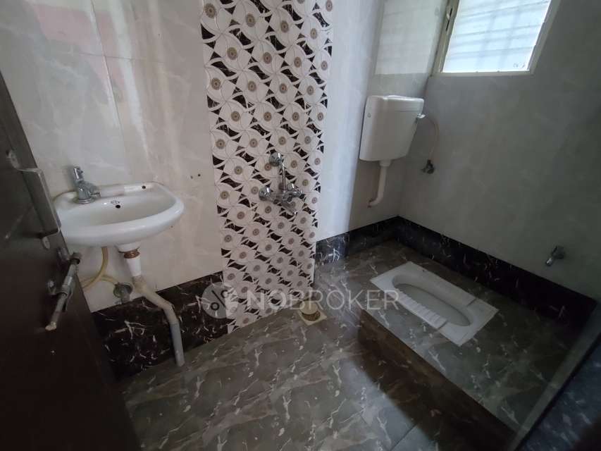 2 BHK Flat In Skyview for Rent  In Phursungi 