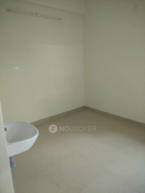 2 BHK Flat In Chamanthi For Sale  In Koyambedu