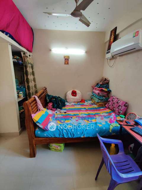 2 BHK Flat In Chamanthi For Sale  In Koyambedu