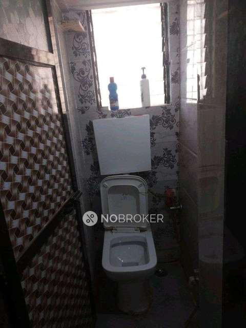 2 BHK Flat In Damodar Park Apartment For Sale  In Ghatkopar West