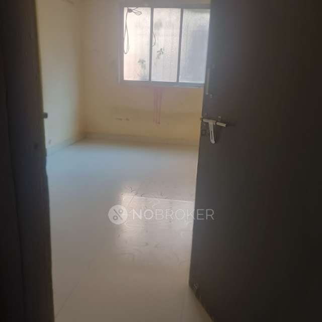 1 BHK Flat In Shri Balaji Apartment For Sale  In Gothivali Village