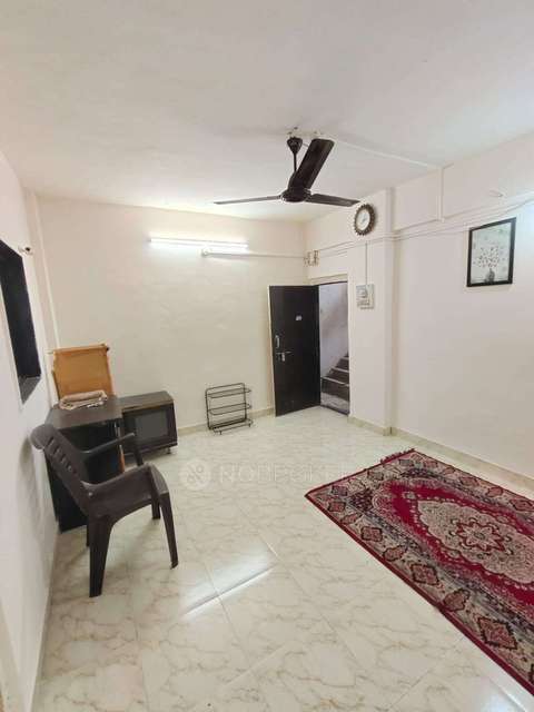 2 BHK Flat In Pawan Housing Society Gokhale Nagar for Rent  In Gokhalenagar