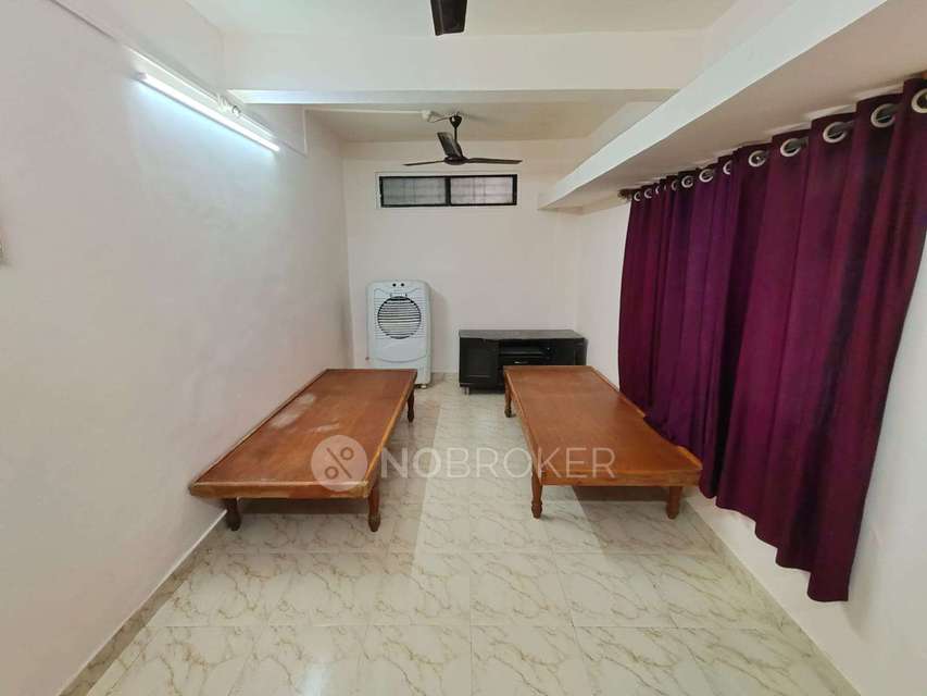 2 BHK Flat In Pawan Housing Society Gokhale Nagar for Rent  In Gokhalenagar