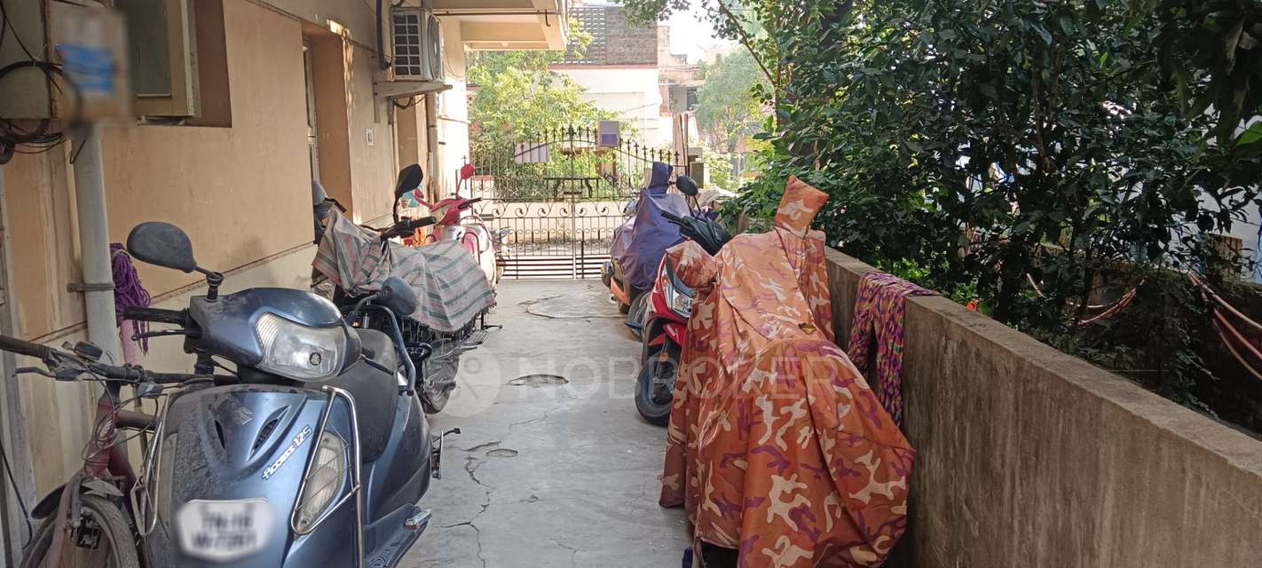 2 BHK Flat In Gr Flats For Sale  In Ambattur