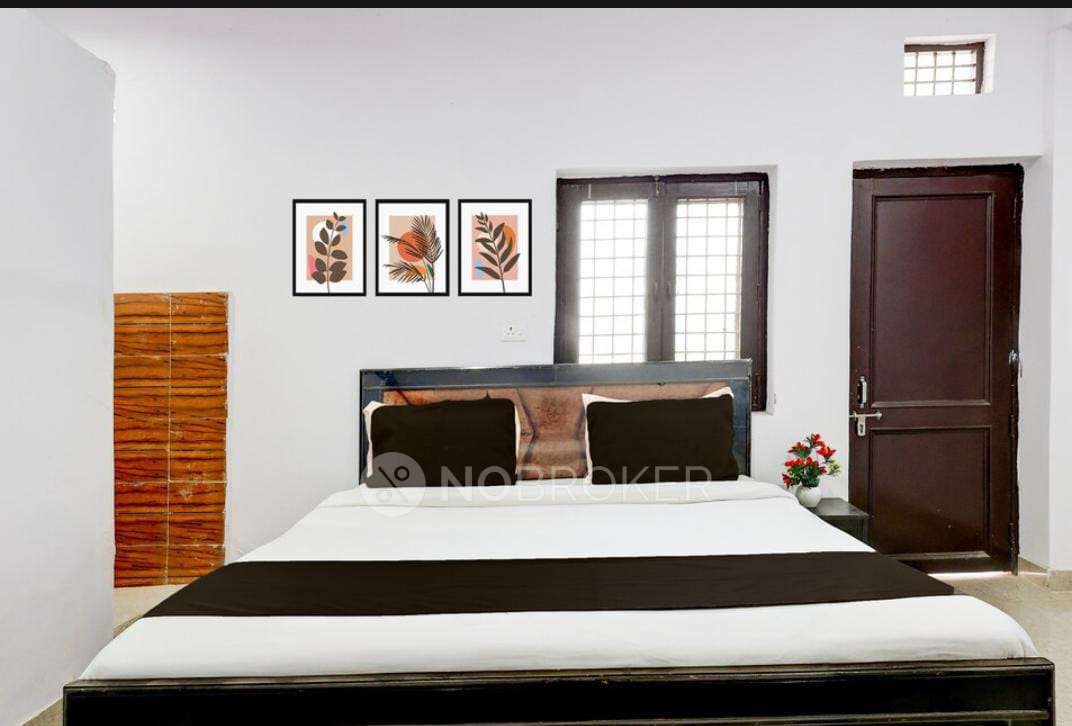 PG for Boys in Post Office Chhaprauli