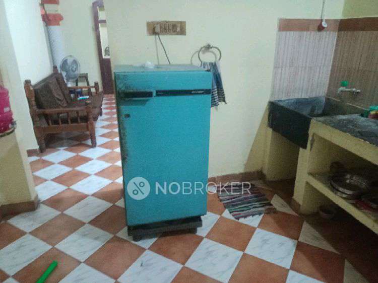 PG for Girls in Perungalattur