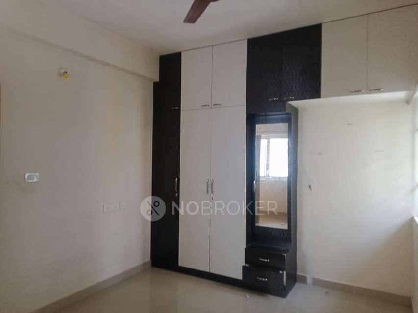 2 BHK Flat In Plaza Pristine Acres For Sale  In Perumbakkam