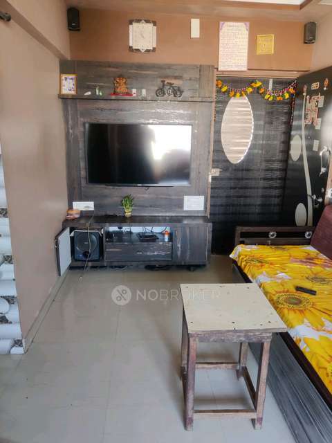 1 BHK House for Rent  In Kandivali West