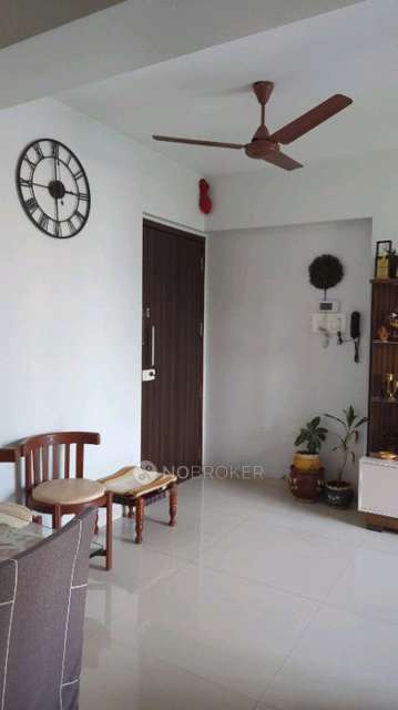 2 BHK Flat In Sumit Proxima For Sale  In Rajendra Nagar, Borivali East
