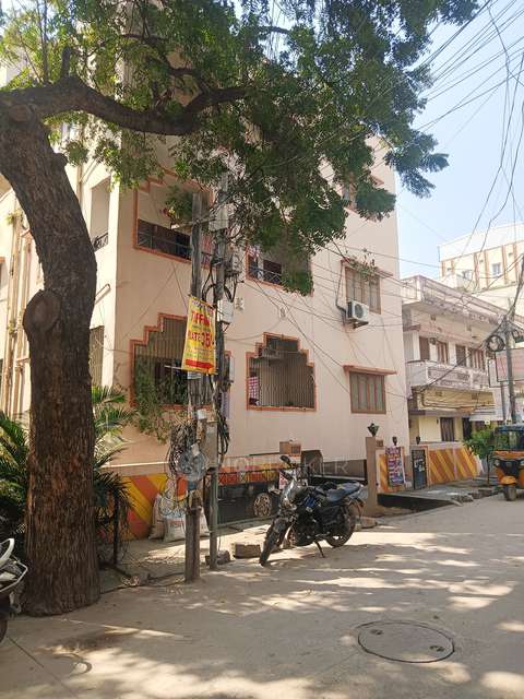 2 BHK Flat In Sri Maruthi Mansion For Sale  In  Kukatpally 