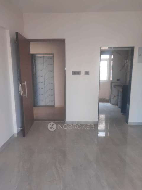 2 BHK Flat In Nalin Apartments For Sale  In Malad West