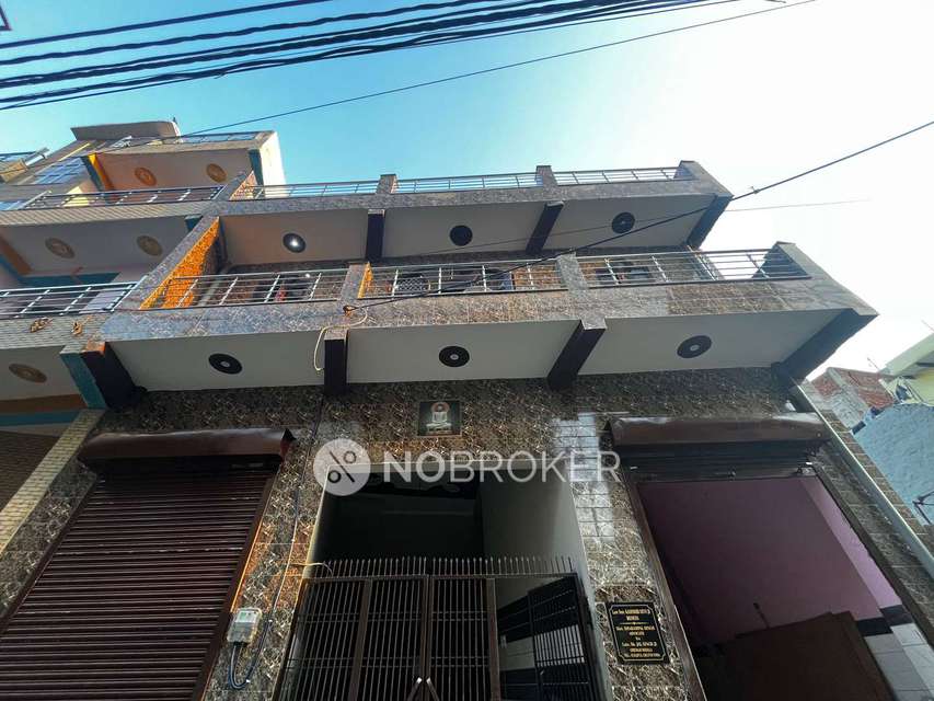 Shop in Surajpur, Greater Noida for Rent 