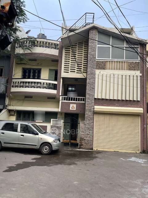 4+ BHK Flat For Sale  In Kachiguda