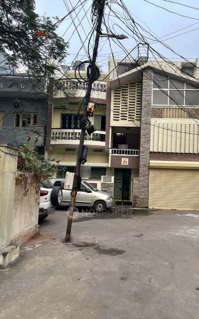 4+ BHK Flat For Sale  In Kachiguda