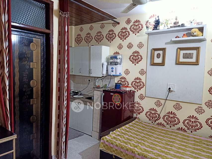 2 BHK Flat For Sale  In Uttam Nagar