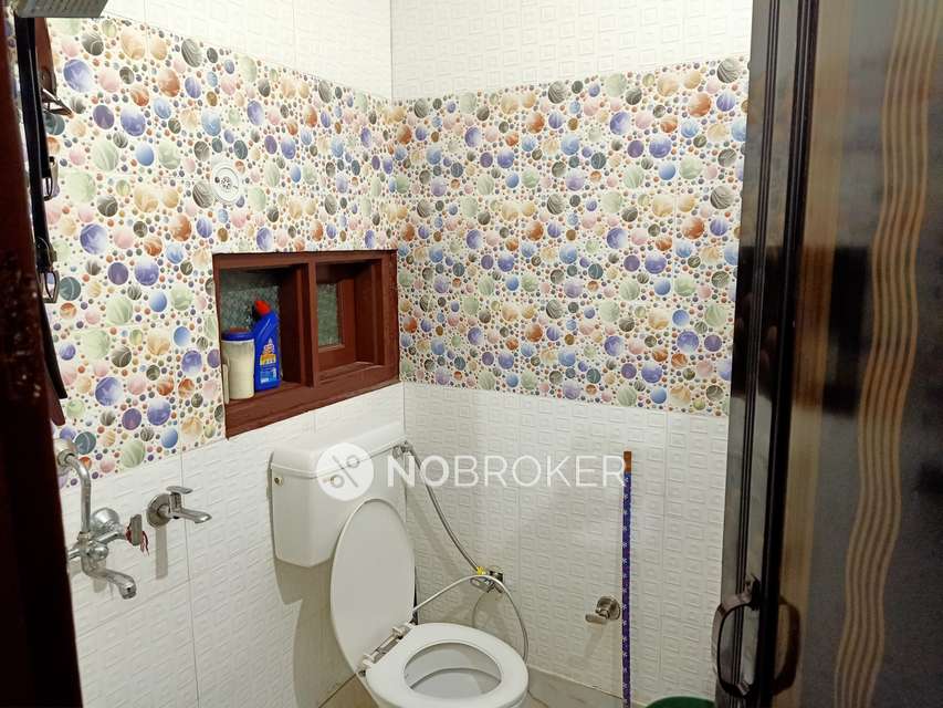 2 BHK Flat For Sale  In Uttam Nagar