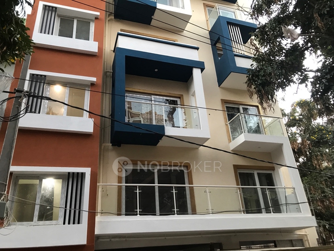 Apartment Benson Town Without Brokerage Semifurnished 3 BHK Flat for