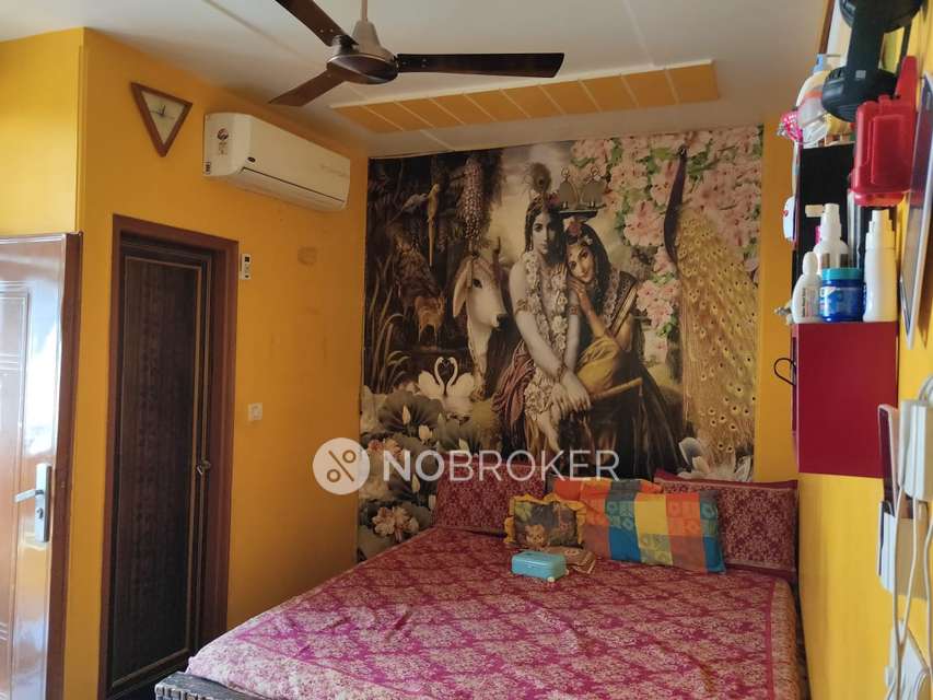 2 BHK Flat In Builder Floor  For Sale  In Mahavir Enclave