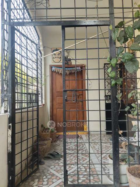 2 BHK Flat In Standalone Building  For Sale  In Amberpet