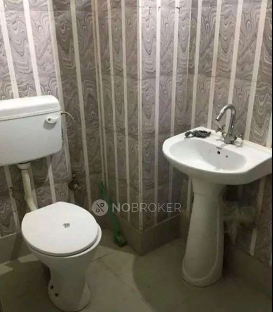 1 BHK Flat In Krishna Appartment Saitulajab Saket For Sale  In Saket