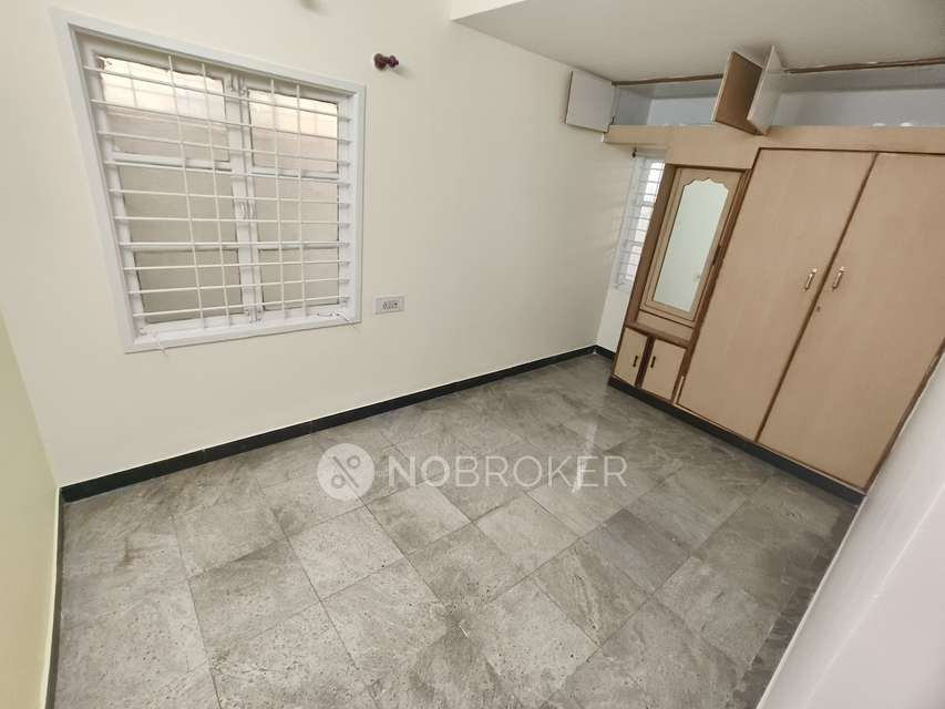 1 BHK Flat In Standalone Building  for Rent  In J P Nagar 7th Phase