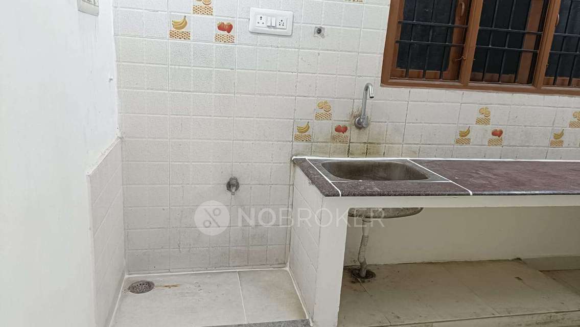 2 BHK Flat In Stanalone Building for Rent  In Iyappanthangal