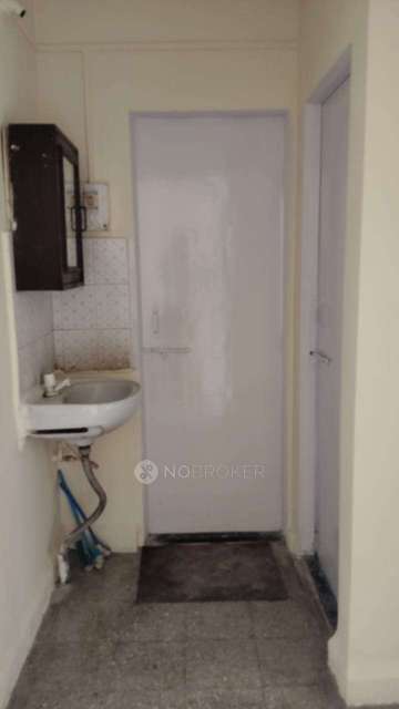 2 BHK Flat In Vishwakarma Apartment for Rent  In  Anand Nagar