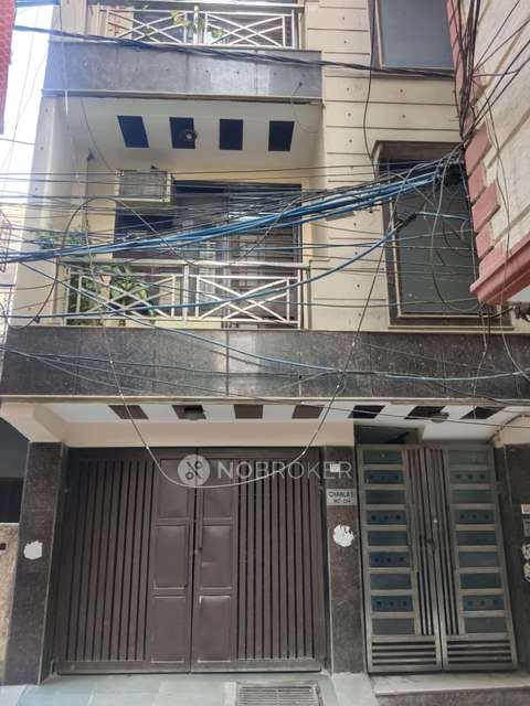 2 BHK Flat For Sale  In Shakur Basti