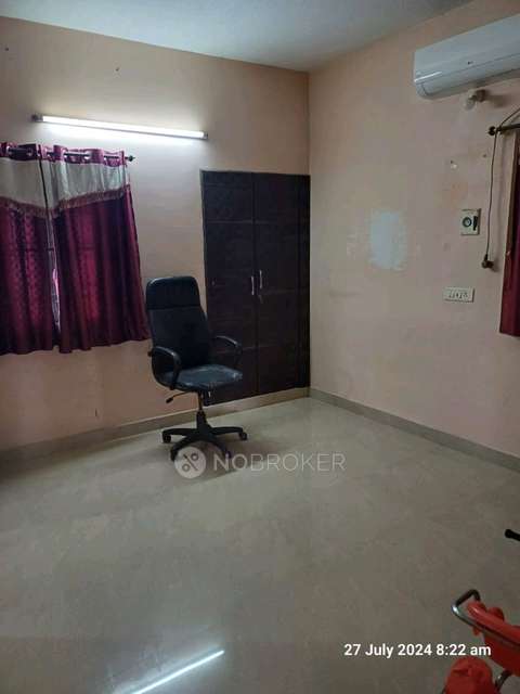 2 BHK Flat In Sri Sai Ram Apaprtments For Sale  In Mugalivakkam