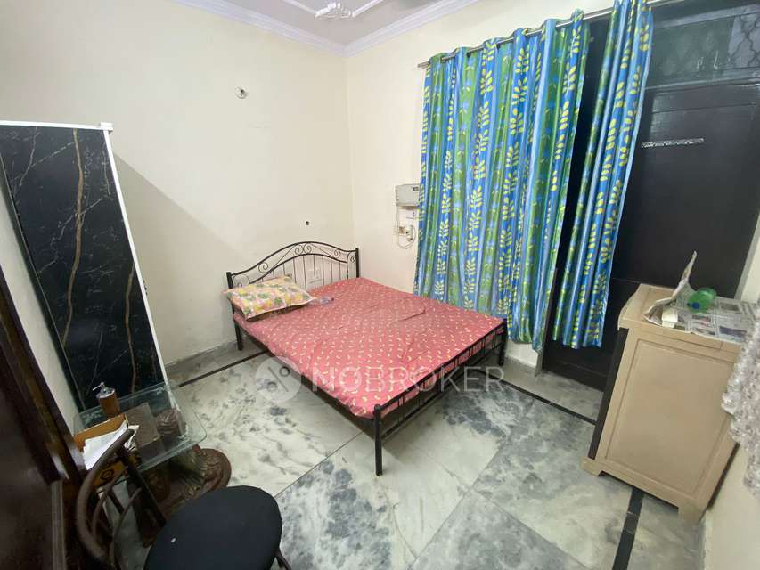 1 BHK Flat for Rent  In Rohini