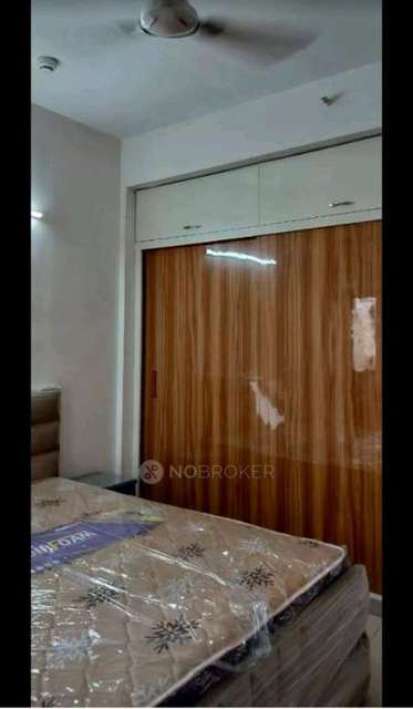 2 BHK Flat In Om Pareena for Rent  In Sector 112