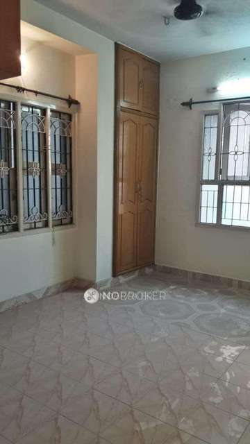 2 BHK Flat In Rasheeda Anar Building For Sale  In Vadapalani