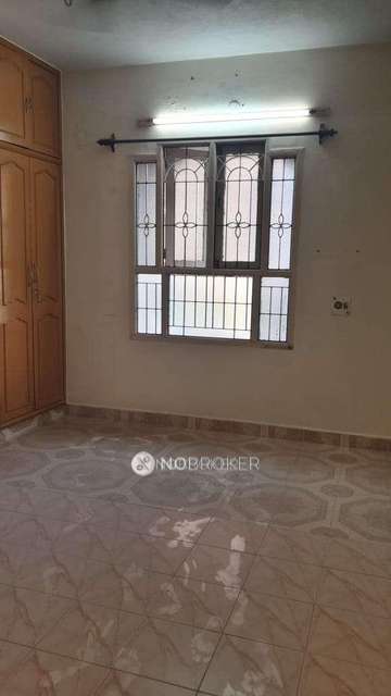 2 BHK Flat In Rasheeda Anar Building For Sale  In Vadapalani