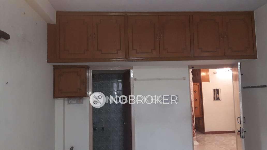 2 BHK Flat In Rasheeda Anar Building For Sale  In Vadapalani