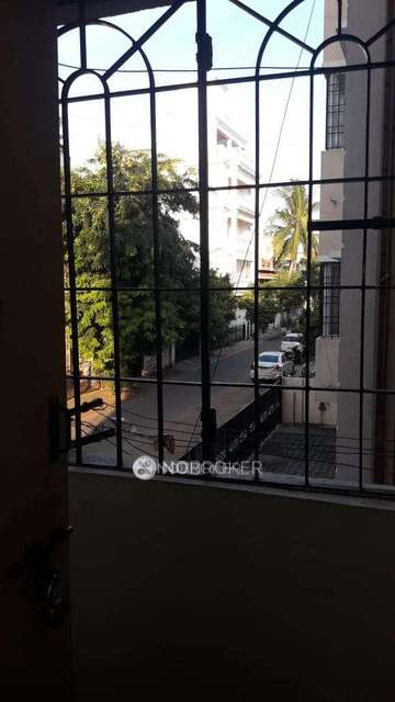 2 BHK Flat In Rasheeda Anar Building For Sale  In Vadapalani