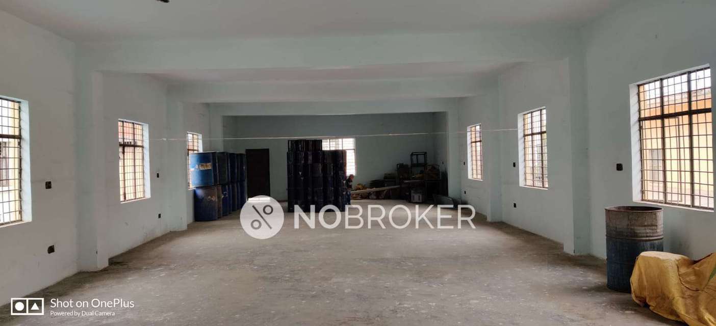 Shop in  Amrapali Dream Valley,, Greater_noida for sale 