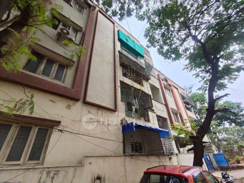 2 BHK Flat In Lake View Apartments For Sale  In Alwal