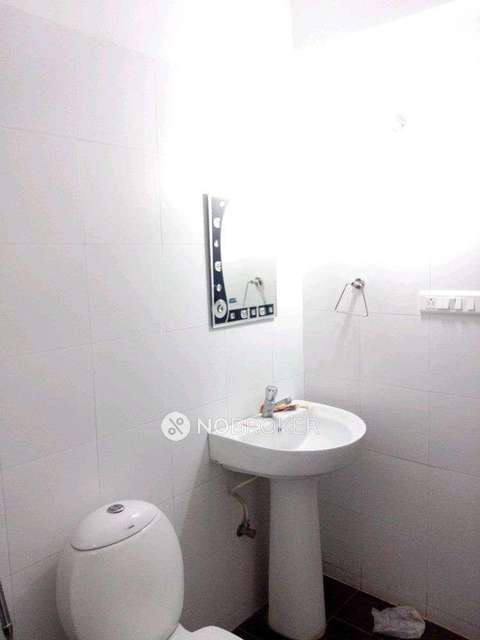 2 BHK Flat In Mirchandani Bellagio For Sale  In Undri Bishop School