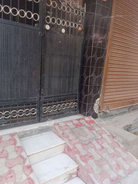Shop in  Sector 10a, Gurgaon for Rent 