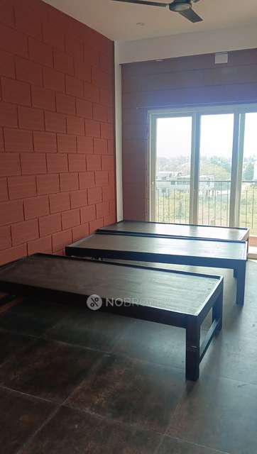 PG for Girls in Kandigai