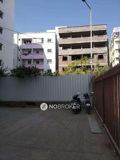 1 BHK Flat In Standalone Building  For Sale  In  Vadgaon Budruk